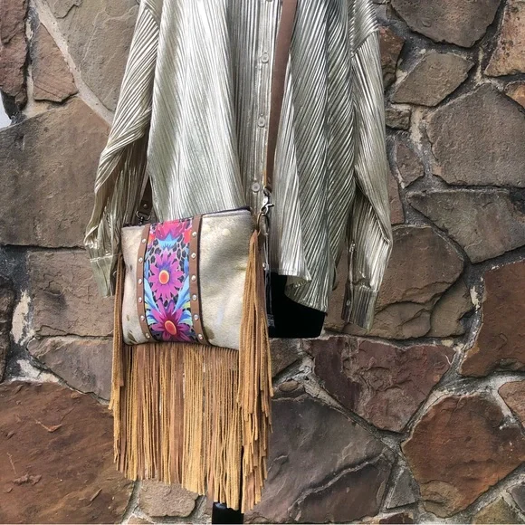 Keep It Gypsy Maxine Floral Leopard Purse - Picture 3 of 4